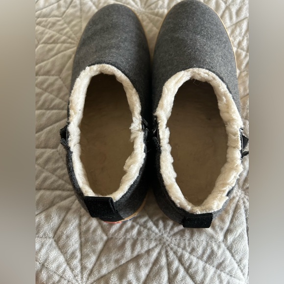 Xtratuf women’s slippers - Picture 5 of 5